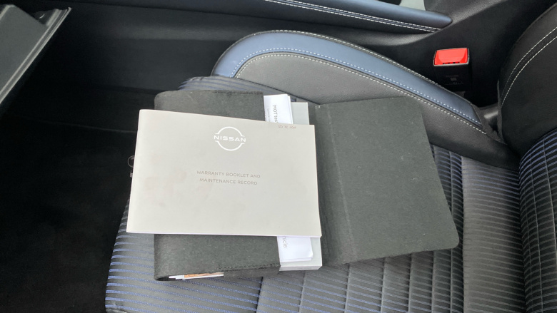 Nissan Qashqai 1.3 DiG-T MH 158 Tekna 5dr Petrol Hatchback